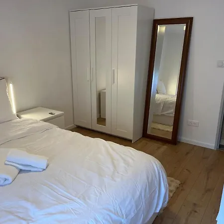 Apartment Beautiful Located In A Quiet