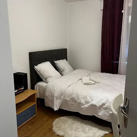 Beautiful Located In A Quiet شقة سانت آيربلان