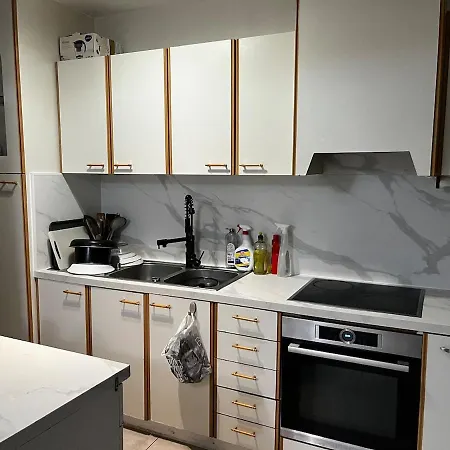 Beautiful Located In A Quiet شقة