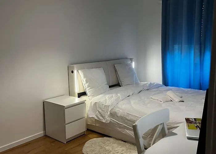 아파트 Beautiful Located In A Quiet