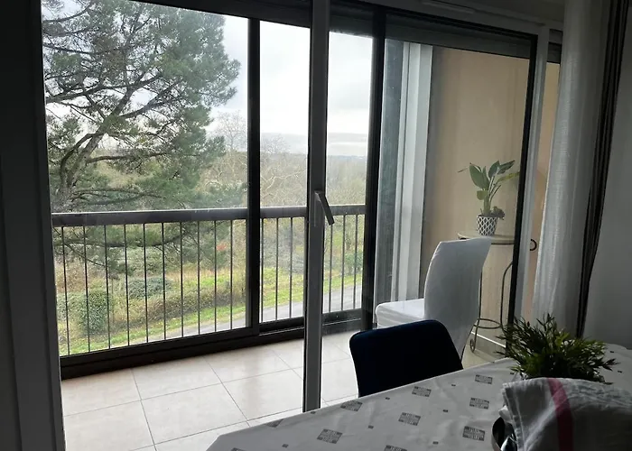 아파트 Beautiful Located In A Quiet